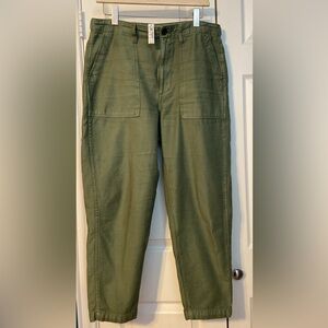 Madewell Woman Cargo Pants in Olive